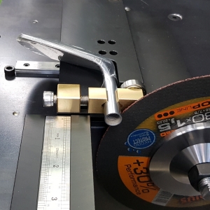 golf shaft cutting machine