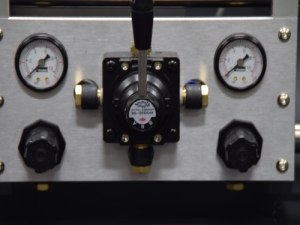 Pneumatic head extractor