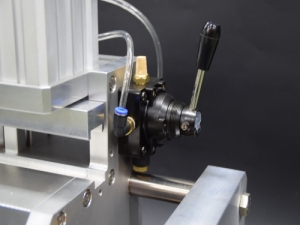 Pneumatic head extractor