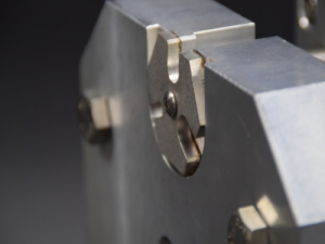 Pneumatic head extractor