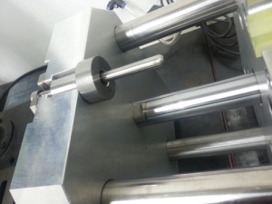 Pneumatic head extractor